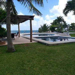 Casa Frente Al Mar Holiday home Cancun